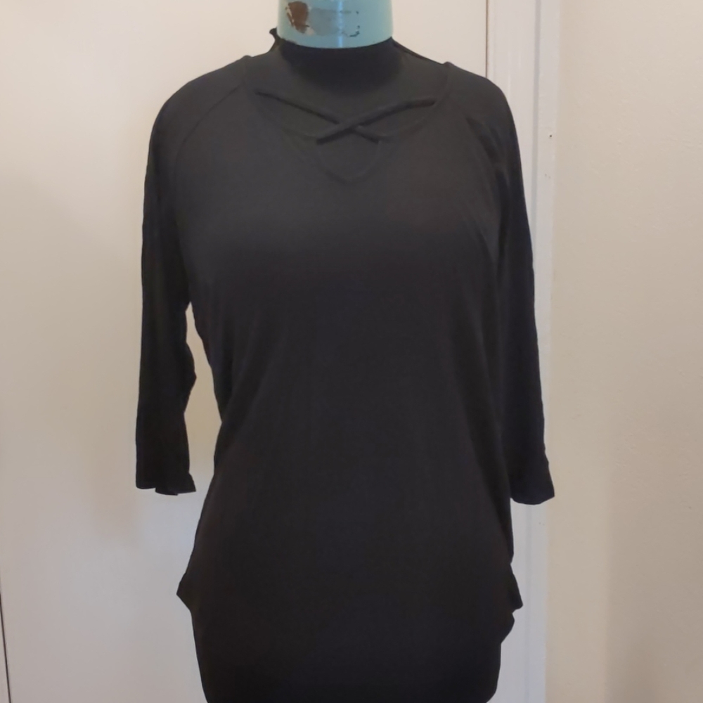 Raglan sleeve top